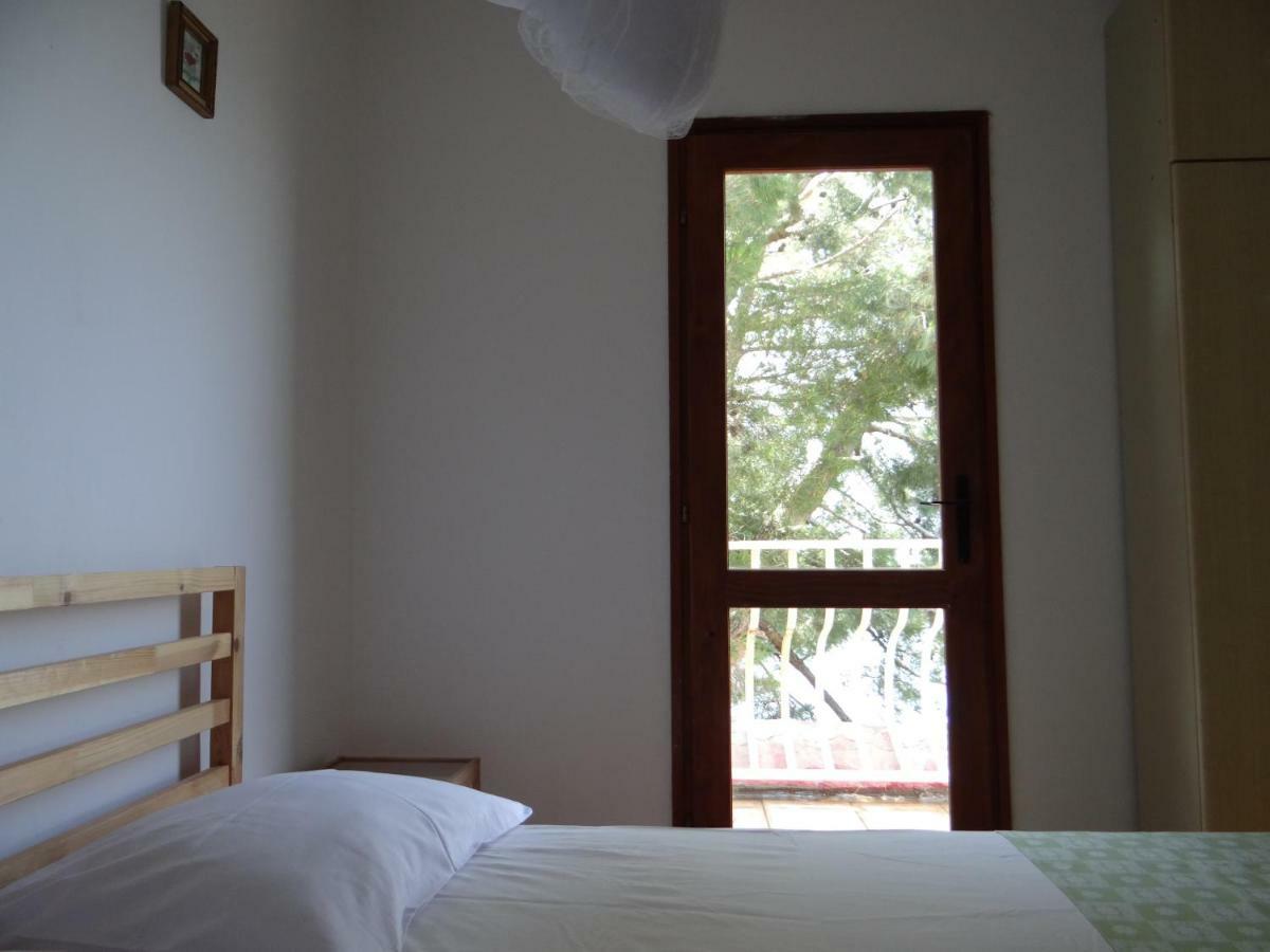 Apartments Bassi Stara Baska Exterior photo